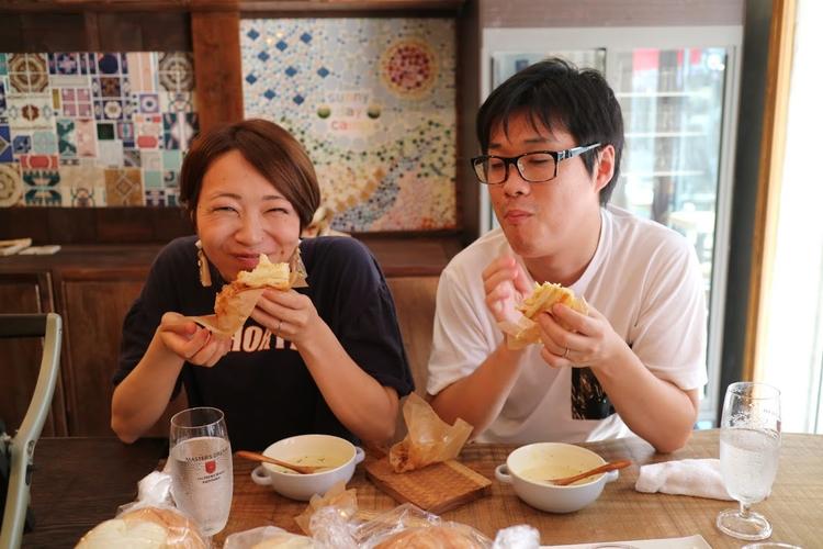 常連様ともキョリの近いカウンター