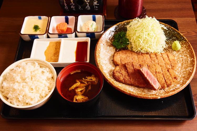 牛かつもと村 上野