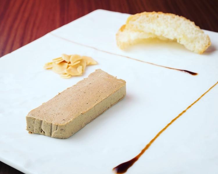 白レバームースのテリーヌ。