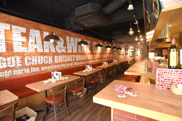 有名店舗デザイナーによるオシャレな店内