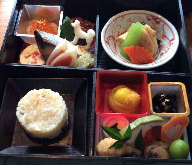 尼崎の高齢者施設への和洋中のお食事を提供