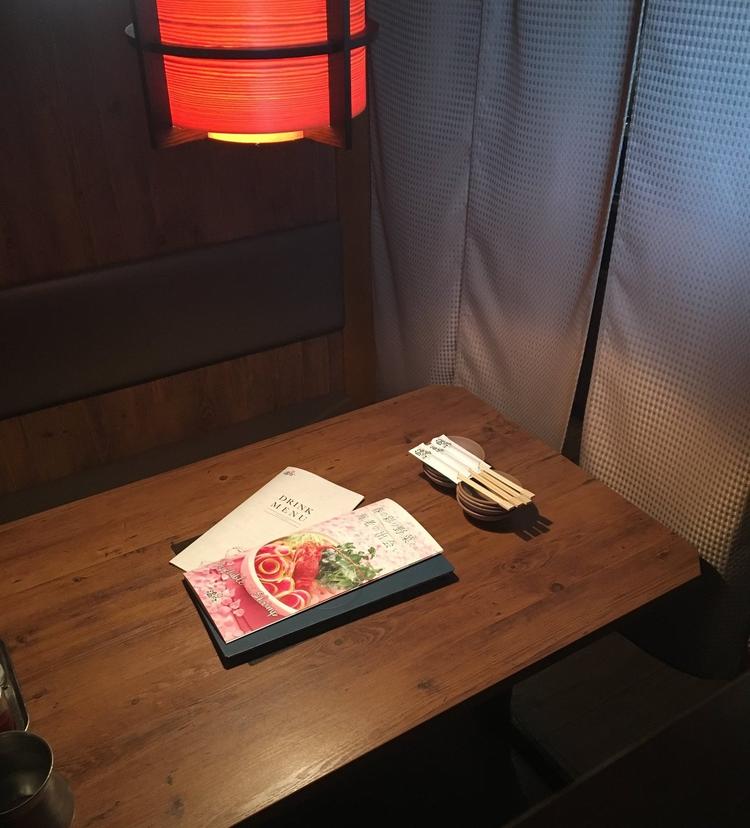 スタイリッシュでオシャレで温かい雰囲気