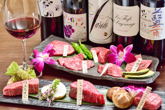 ソムリエ在籍なのでお酒についても学べます