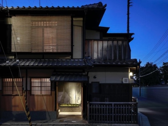 祇園南、高級店が建ち並ぶ場所です