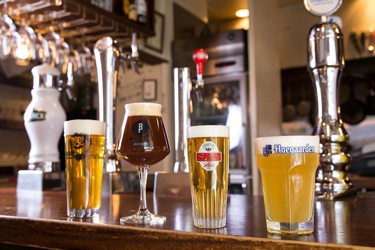 ベルギービールの樽生ビールが4TAP