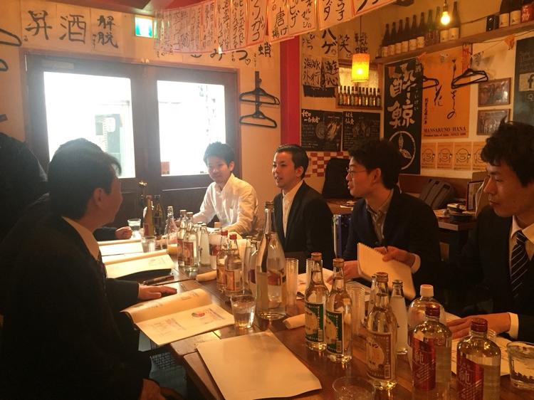 業者さんにお越し頂いて泡盛を研究