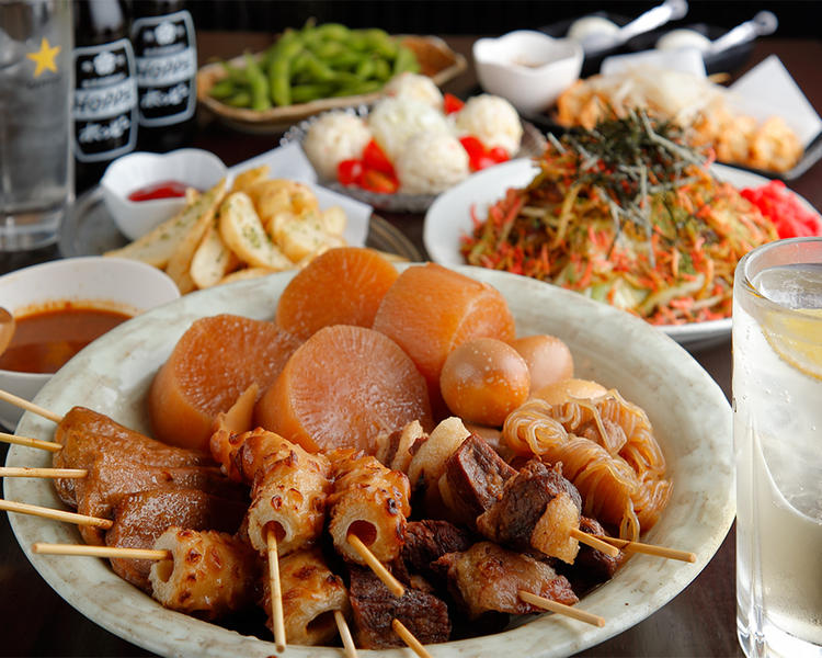 料理は50種類以上!賄いはなんでも無料!