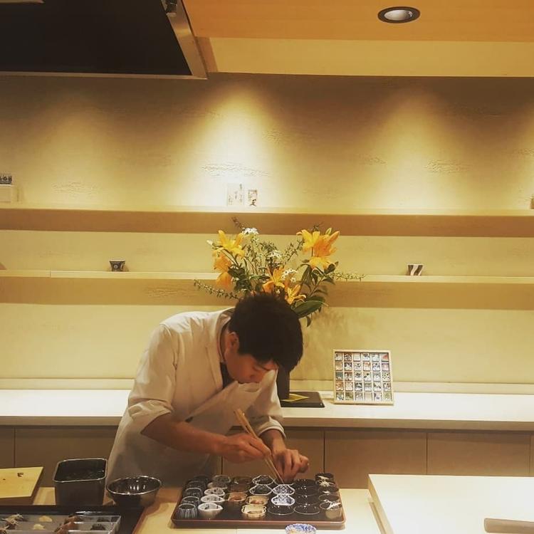料理長の藤巻 32歳
