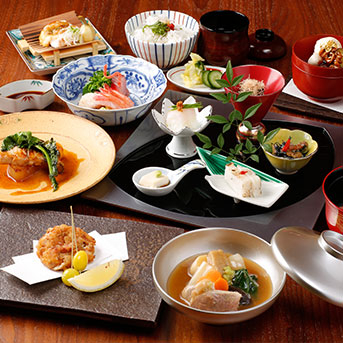 本格的な加賀懐石料理をご提供しています