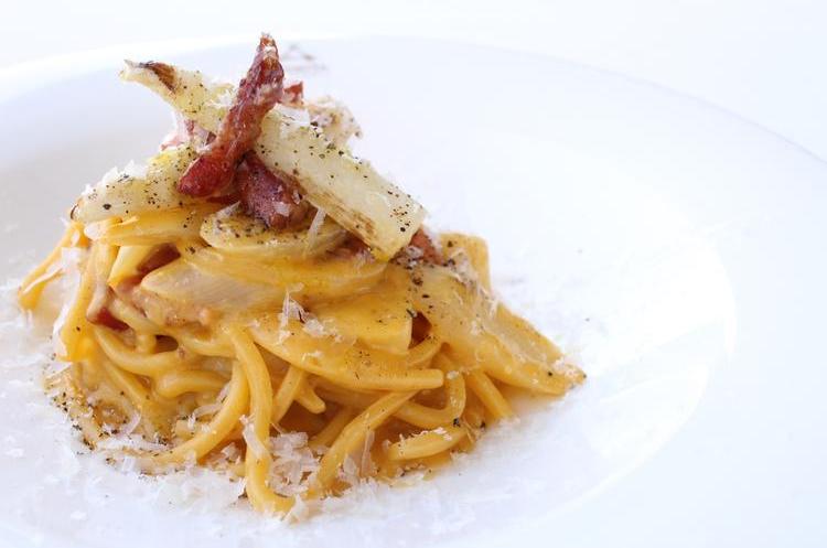 旬の食材と手打ちパスタはお客様に大人気