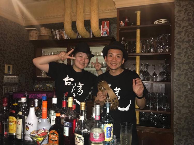 同ビル内の系列店のバーでのWワークも可☆
