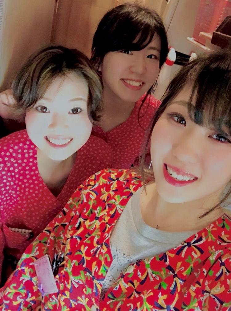 みんな楽しく働いていますよ!