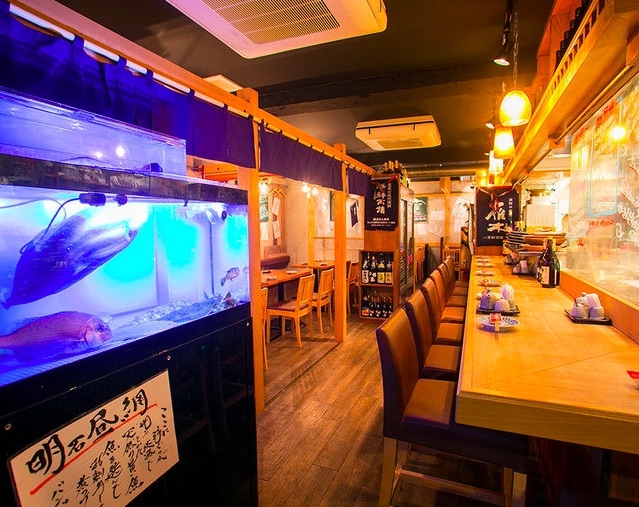 神戸三宮店の店内