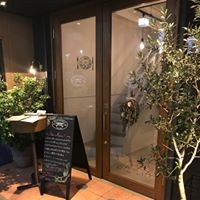 明るく入りやすいお店です♪