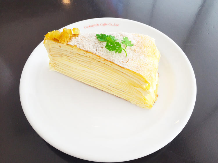ケーキはパティシエがイチから作ります。