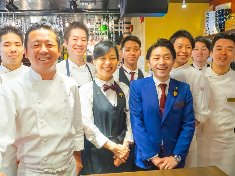 キッチン社員現在6名あと1名の募集です