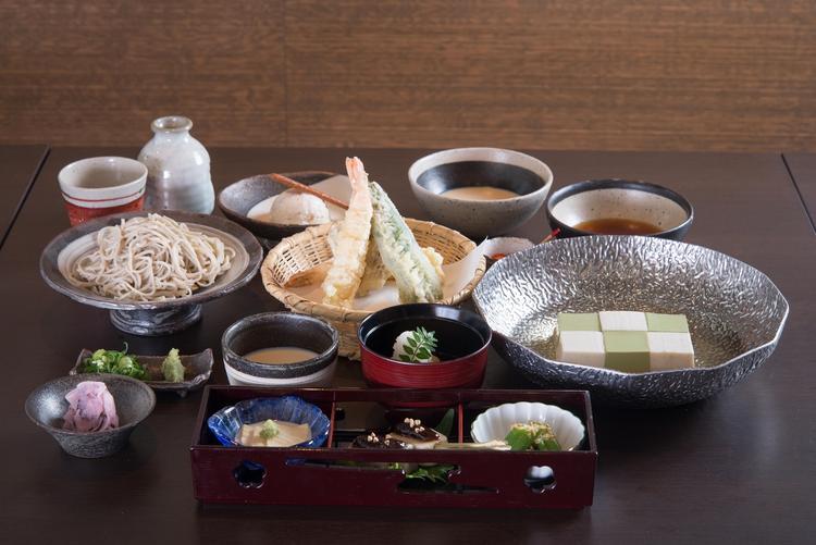 自家製の湯豆腐もお出ししています。
