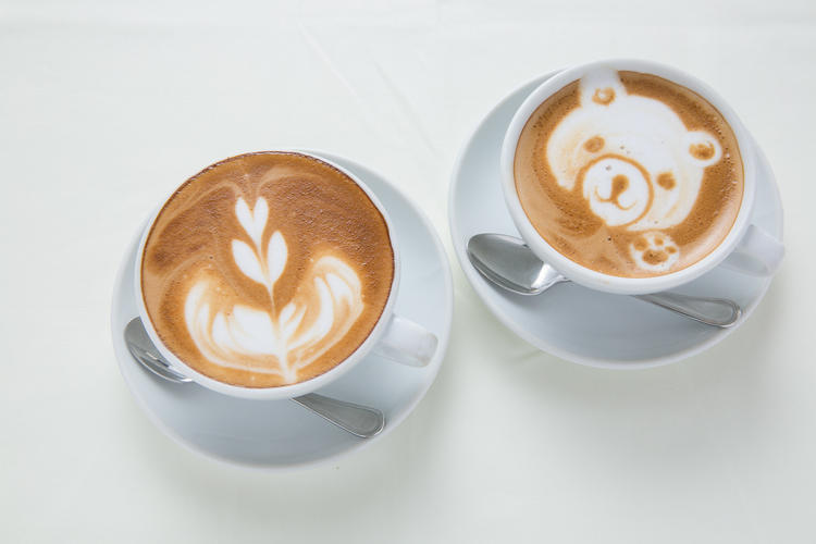 本格的なカプチーノなども作れます