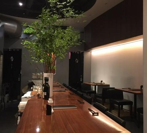 煙のでない構造でクリーンな店内