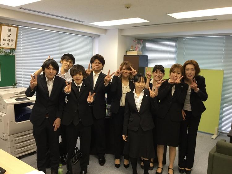 社員研修での集合写真☆