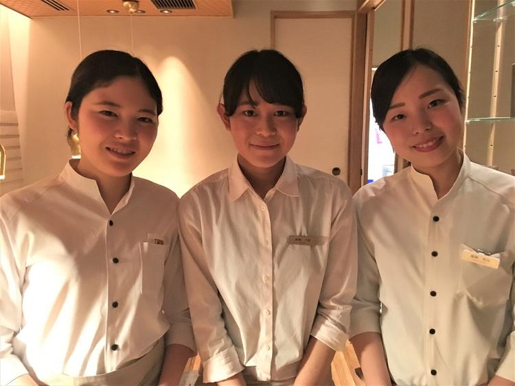 まんぷく六本木のスタッフ☆