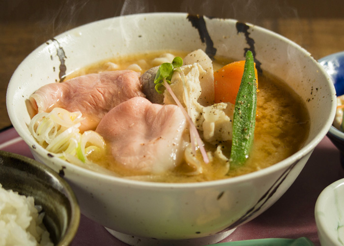 お野菜ゴロゴロの食べる豚汁