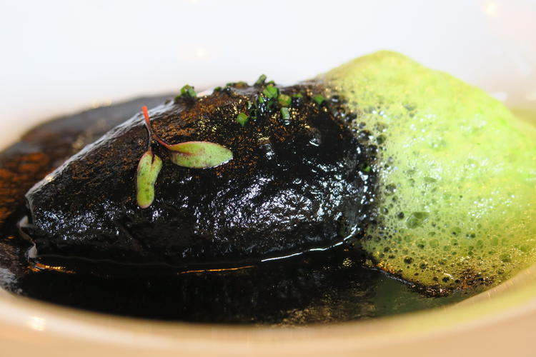 イカの墨煮
