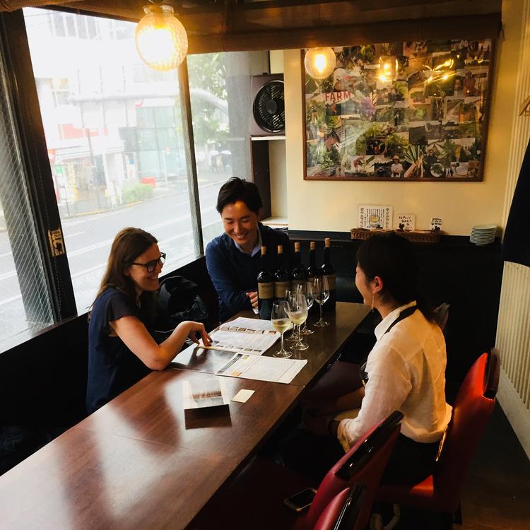 ワインの造り手も来店します