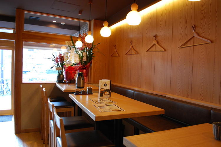 しっかり休みが取れるお店です!