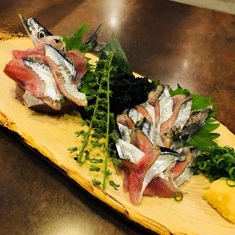 新鮮な魚を捌くのも修行できます☆