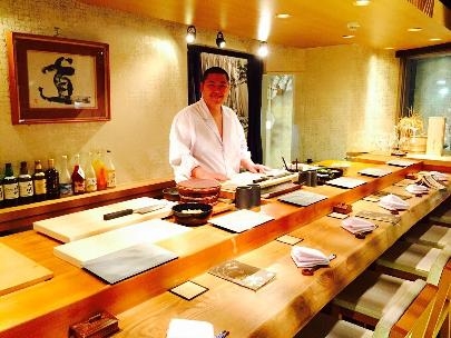 積極的に仕事と遊びに参加してください。