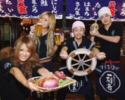 未経験でも25万円〜若手が活躍中☆