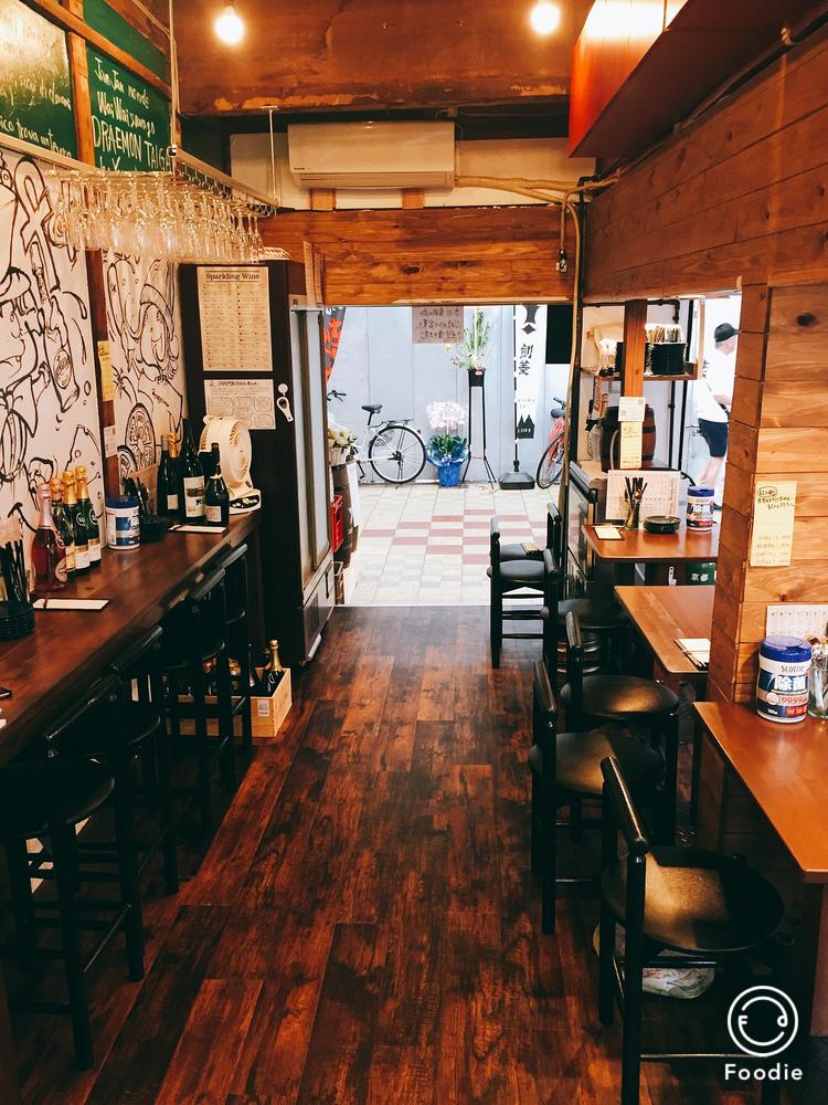 開放的な店内写真