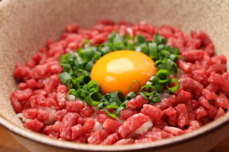名物のパイン牛のフレーク丼!