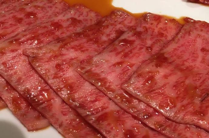 黒毛和牛の雌牛を使用