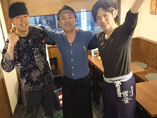 若手も活躍中!目指せ店長!