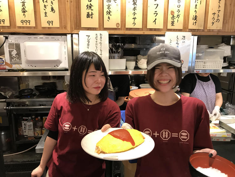 女性もキッチンで活躍!