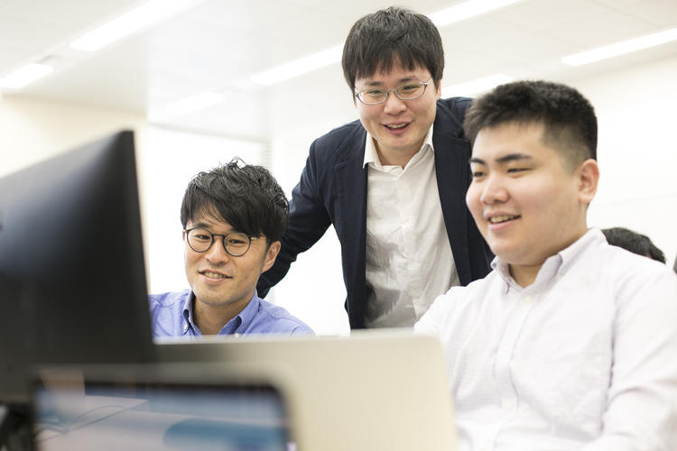 創業2年のITベンチャーの新事業です