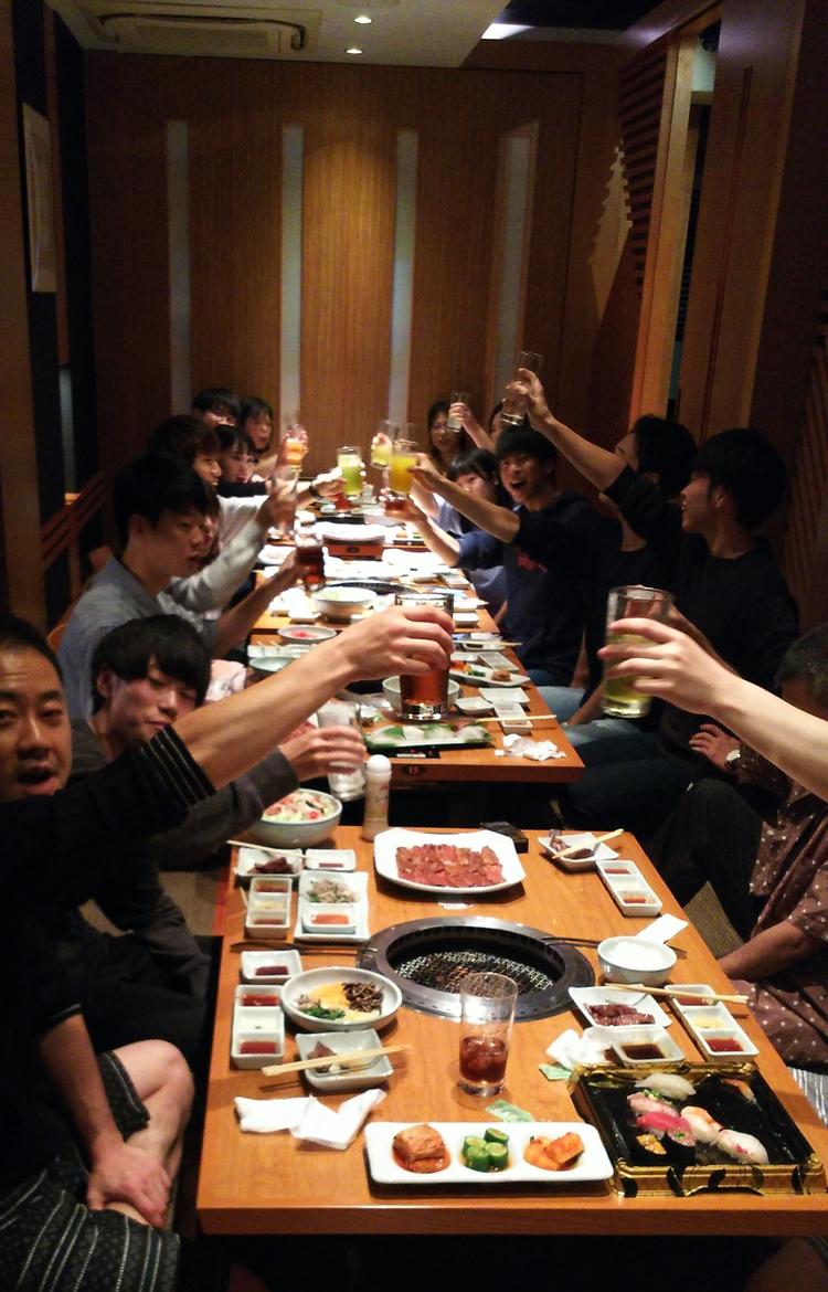 焼肉で飲み会