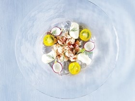 料理こそが披露宴を彩る最も大切な演出