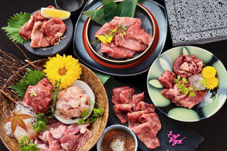 溶岩焼き以外にも肉料理を充実させたいです