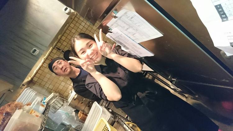 副料理長とアルバイトスタッフ