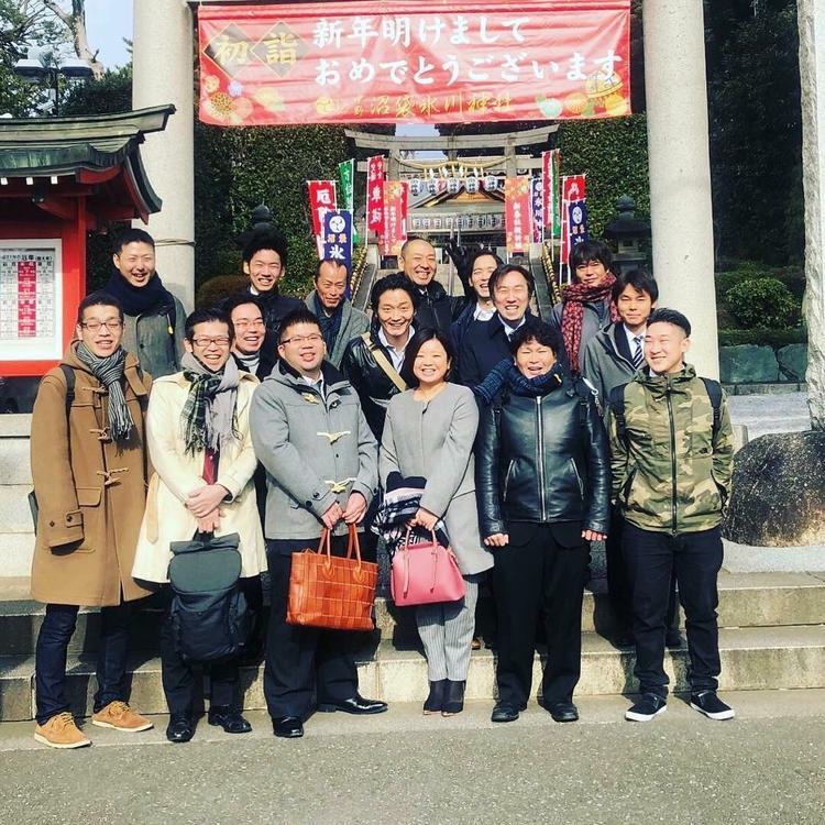毎年、商売繁盛と厄除けの祈願をします☆
