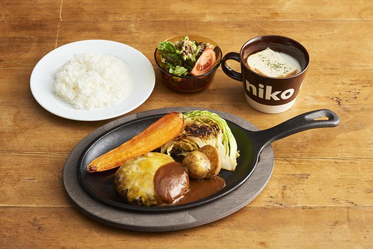 代表メニューのチーズハンバーグ♪
