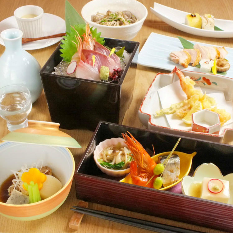 四季折々のお料理でもてなします。