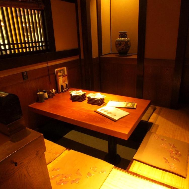 ぬくもりのある掘りごたつのお席
