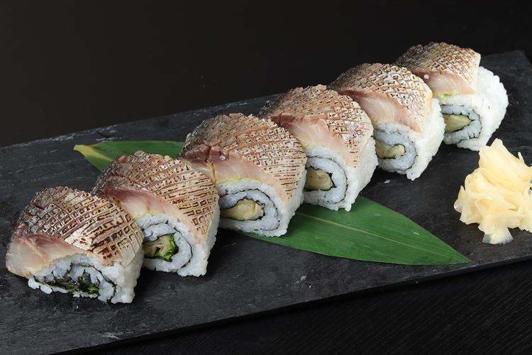 とろ金華サバの棒寿司