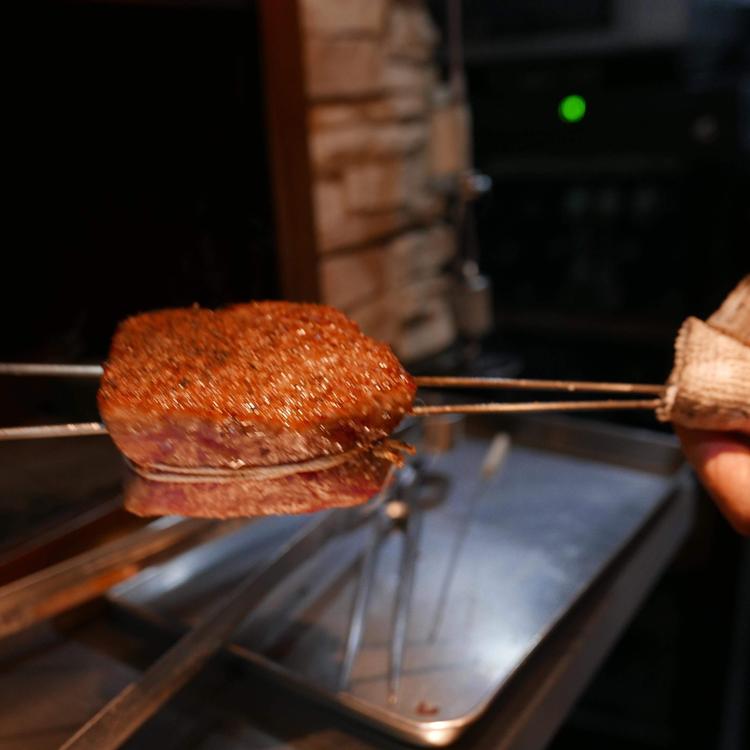 但馬牛倶楽部炉釜炭焼ステーキ 一宮