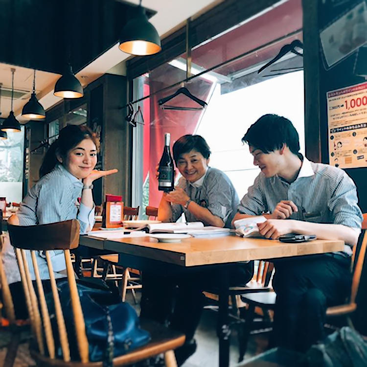 交通費1日1000円まで&まかない無料