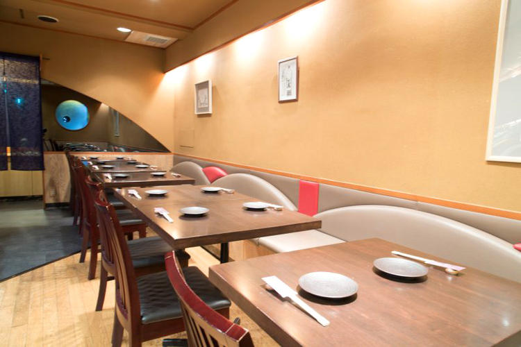 OPENしたばかりの綺麗な店内☆
